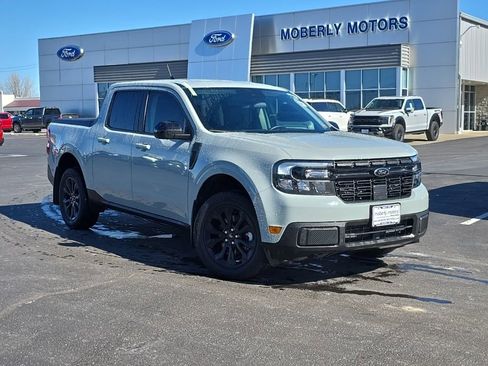 Used 2024 Ford Maverick Lariat w/ Black Appearance Package image 1