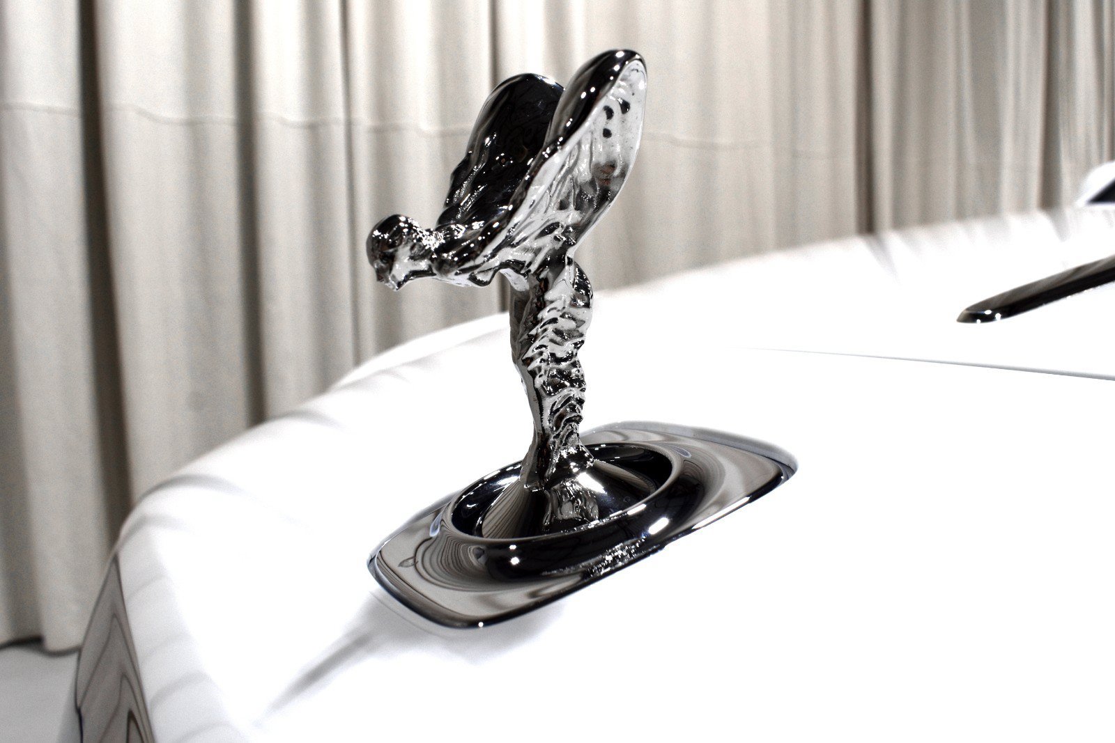 Certified 2020 Rolls-Royce Dawn RWD image 19