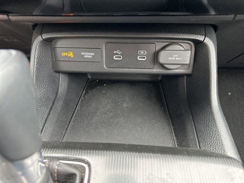 Used 2025 Honda Civic Sport image 25