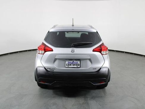 Certified 2019 Nissan Kicks SV FWD image 11