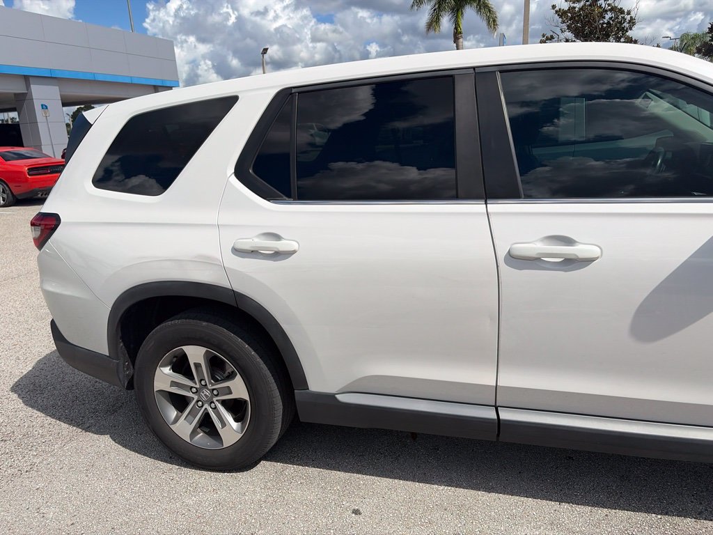 Used 2024 Honda Pilot EX-L image 7