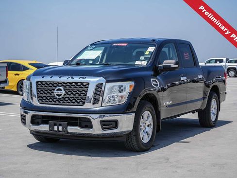 Used 2017 Nissan Titan SV RWD image 1