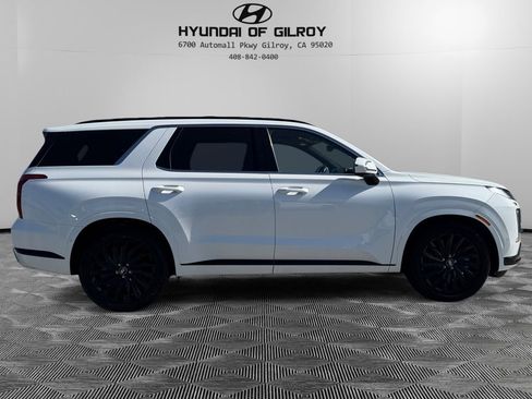 Used 2024 Hyundai Palisade Calligraphy image 4
