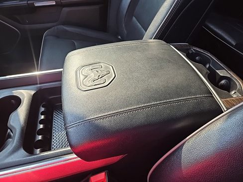 Used 2020 RAM 1500 Laramie image 73