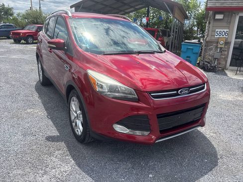 Used 2016 Ford Escape Titanium w/ Equipment Group 301A FWD image 3
