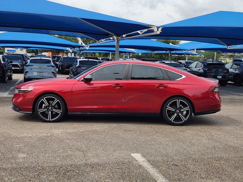 Used 2023 Honda Accord Sport image 3