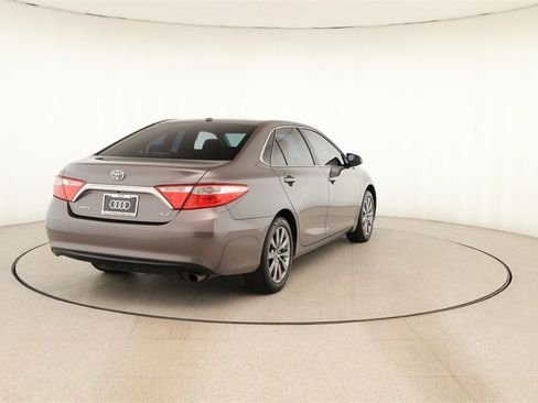 Used 2015 Toyota Camry XLE image 6