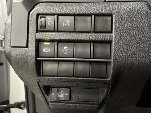 Used 2025 Toyota Tacoma SR image 28