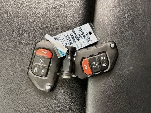 Used 2023 Jeep Wrangler Unlimited Rubicon 4xe w/ Cold Weather Group AWD/4WD image 34