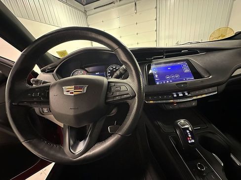 Used 2019 Cadillac XT4 Sport w/ Cold Weather Package AWD/4WD image 39