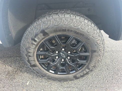 Used 2023 Chevrolet Colorado Trail Boss w/ LPO, Skid Plate Package image 7