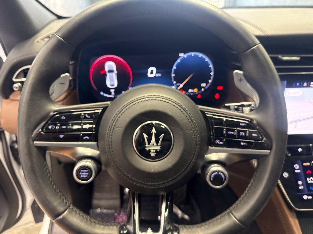 Used 2023 Maserati Grecale GT AWD/4WD image 19