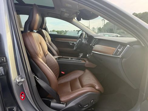 Used 2018 Volvo S90 T6 Inscription w/ Convenience Package AWD/4WD image 16