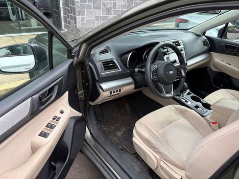 Used 2018 Subaru Outback 2.5i AWD/4WD image 5
