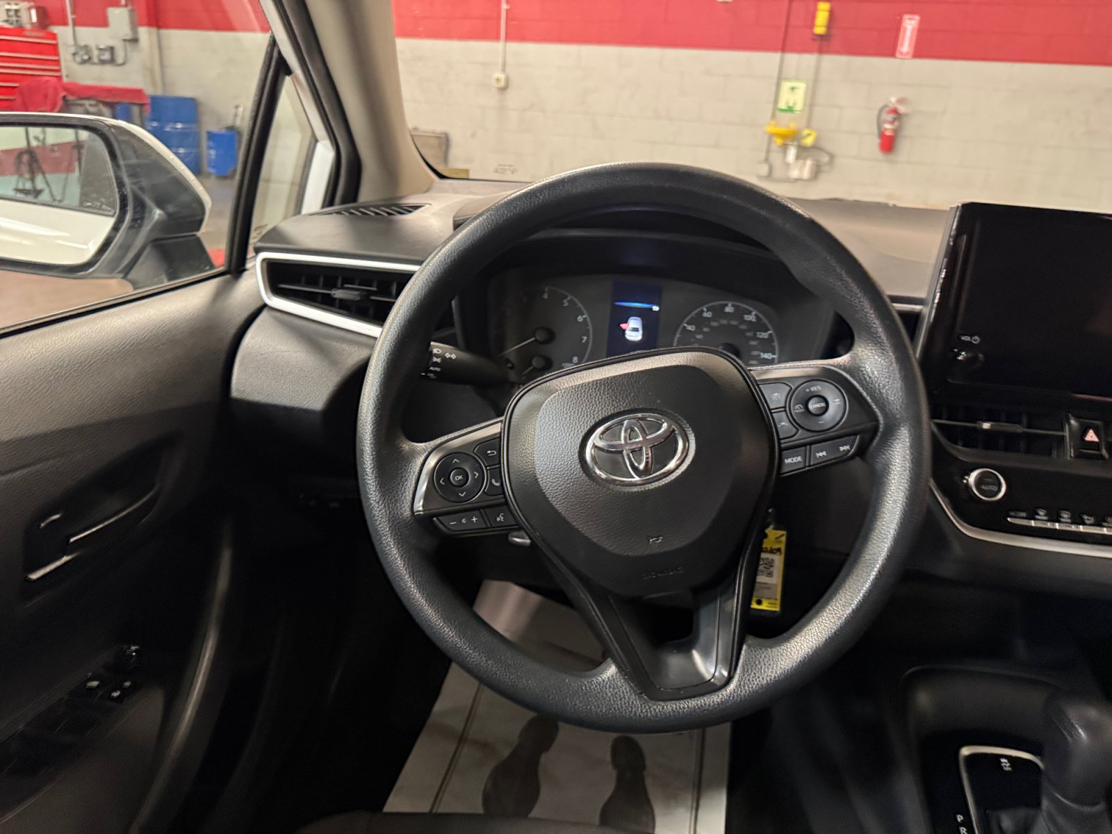 Certified 2024 Toyota Corolla LE FWD image 9