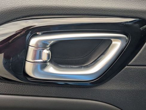 New 2026 Jeep Compass Latitude AWD/4WD image 31