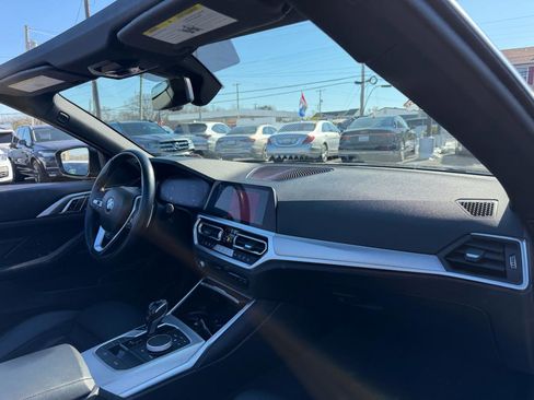 Used 2022 BMW 430i xDrive Convertible w/ Convenience Package image 21