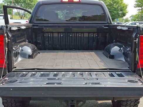 Used 2017 Toyota Tundra 1794 Edition AWD/4WD image 31