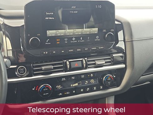 Used 2022 Nissan Pathfinder SL image 18