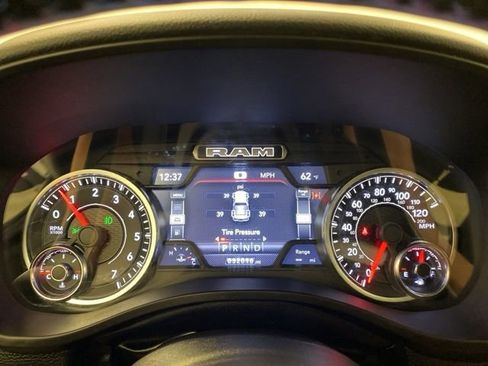 Used 2022 RAM 1500 Big Horn image 13