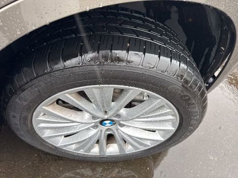 Used 2017 BMW X5 xDrive40e image 13