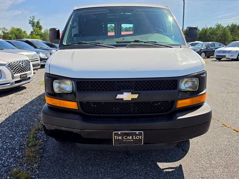Used 2013 Chevrolet Express 2500 RWD image 17