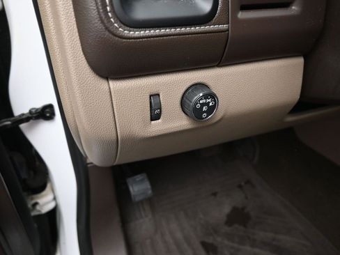 Used 2018 GMC Canyon SLT w/ Driver Alert Package image 13