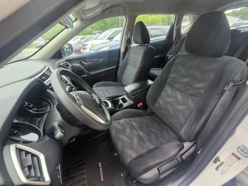 Used 2016 Nissan Rogue S FWD image 14