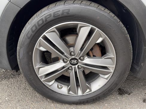 Used 2014 Hyundai Santa Fe Limited AWD/4WD image 9