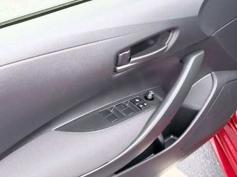 Certified 2022 Toyota Corolla LE FWD image 17