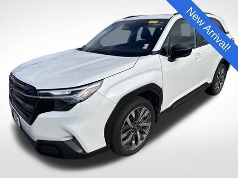 Used 2025 Subaru Forester Touring AWD/4WD image 3