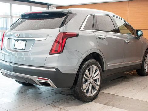 Used 2021 Cadillac XT5 Luxury w/ LPO, Floor Liner Package AWD/4WD image 6