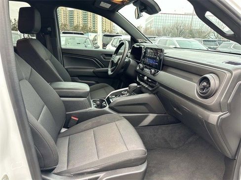 Used 2023 Chevrolet Colorado Trail Boss w/ Technology Package image 9