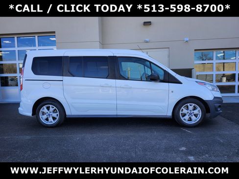 Used 2016 Ford Transit Connect XLT image 2