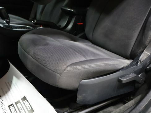 Used 2012 Chrysler 200 LX image 20