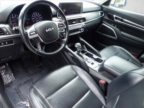 Used 2022 Kia Telluride LX AWD/4WD image 11