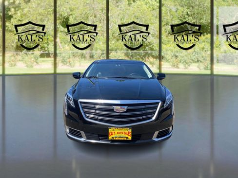 Used 2019 Cadillac XTS Luxury image 2