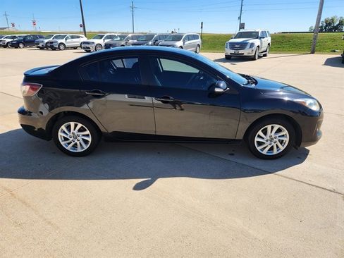 Used 2013 MAZDA MAZDA3 i Grand Touring w/ Tech Pkg image 2