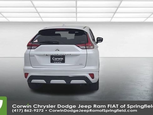Used 2024 Mitsubishi Eclipse Cross SEL image 13