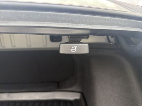 Certified 2022 Honda Civic EX image 20