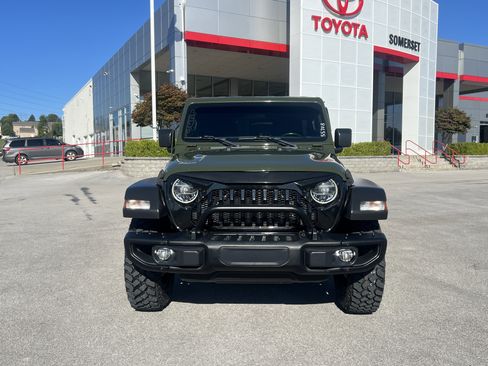 Used 2021 Jeep Wrangler Unlimited Willys image 2