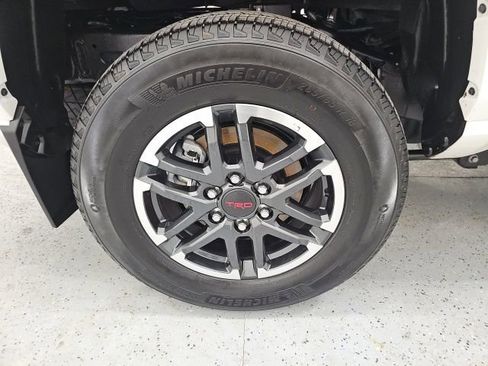 Used 2024 Toyota Tacoma TRD Sport image 7