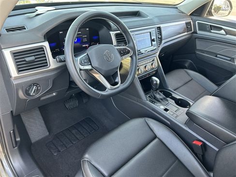Certified 2023 Volkswagen Atlas SE image 14