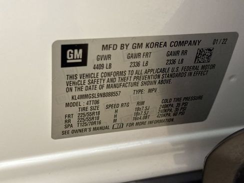 Certified 2022 Buick Encore GX Essence w/ Advanced Technology Package AWD/4WD image 33