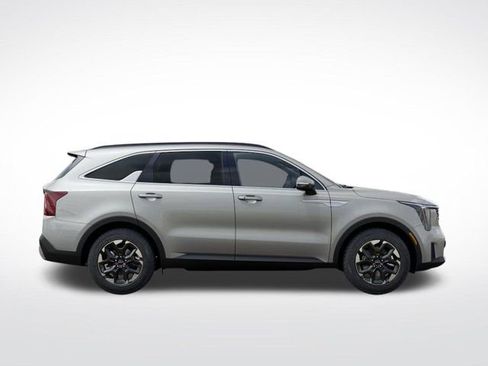 New 2026 Kia Sorento S FWD image 7