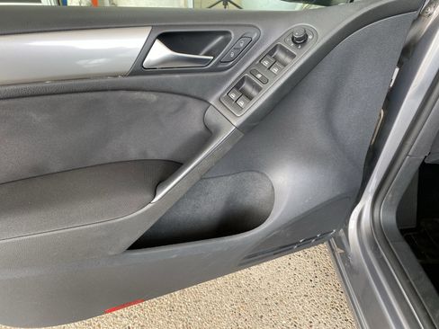 Used 2013 Volkswagen Golf TDI FWD image 14