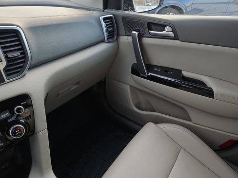 Used 2018 Kia Sportage EX w/ EX Sport Appearance Package image 25