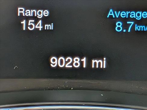 Used 2017 Jeep Grand Cherokee Overland w/ Jeep Active Safety Group image 11