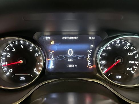 Used 2018 Jeep Compass Latitude w/ Popular Equipment Group AWD/4WD image 10