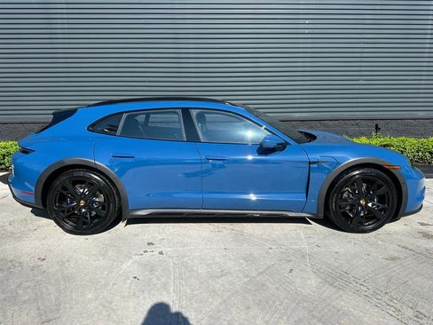 Used 2025 Porsche Taycan 4S image 10